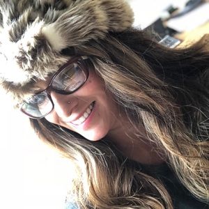 Meet your Posher, Denise